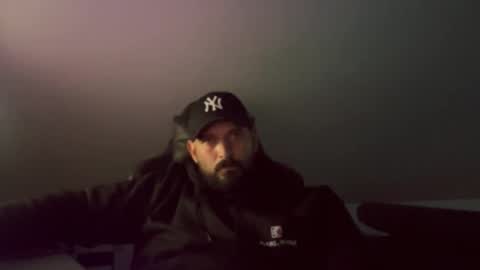 donchriiis online show from October 22, 6:54 pm