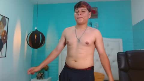 dondanys online show from September 16, 7:36 pm