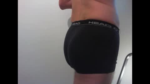 Donker85 online show from October 17, 9:52 pm