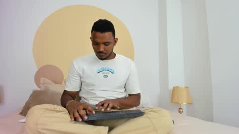 donovan_brown online show from October 6, 1:38 pm