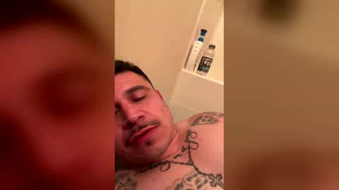 doodlez224472 online show from April 8, 2:37 pm