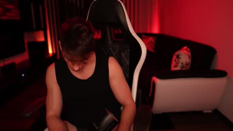 Dorian Reyes online show from October 9, 1:10 am