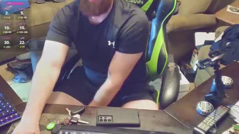 DotYourEyezez  online show from February 4, 1:02 am