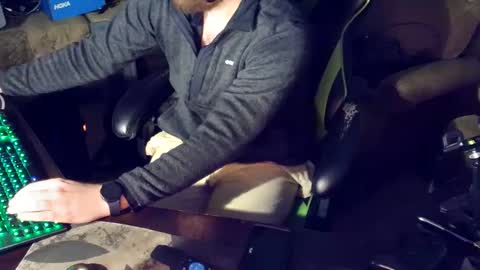 DotYourEyezez  online show from January 8, 11:32 am