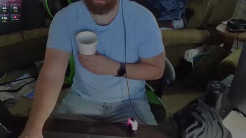 DotYourEyezez  online show from September 22, 7:02 pm