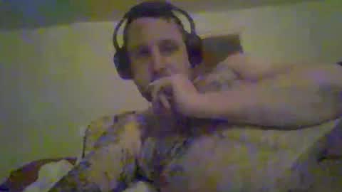dougiestyles96 online show from October 10, 12:04 am