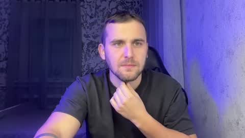 douglas_666 online show from November 8, 2:20 pm