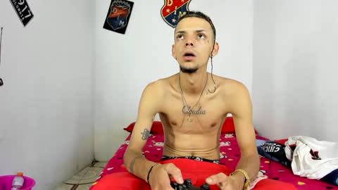 douglas_gallegos online show from January 26, 9:29 pm