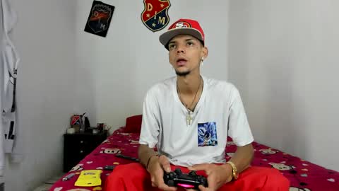 douglas_gallegos online show from January 19, 9:45 pm