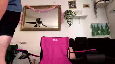 Dpenguino online show from January 12, 4:44 pm