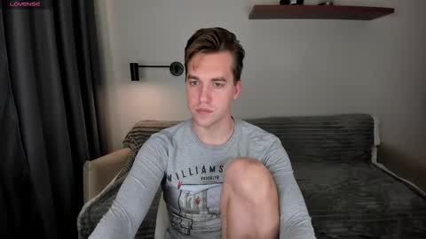 Mervin  online show from October 17, 10:03 pm