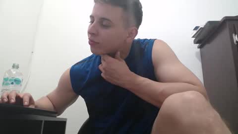 draco_boy2000 online show from October 3, 11:21 pm