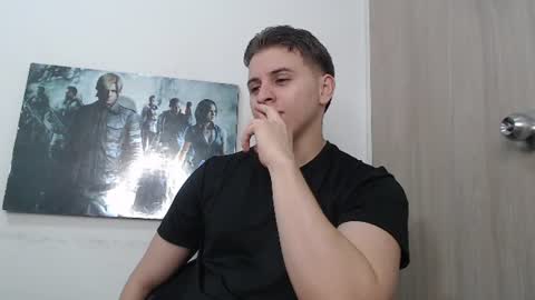 draco_boy2000 online show from July 24, 2:09 am