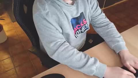 drake_0088 online show from February 22, 4:19 pm