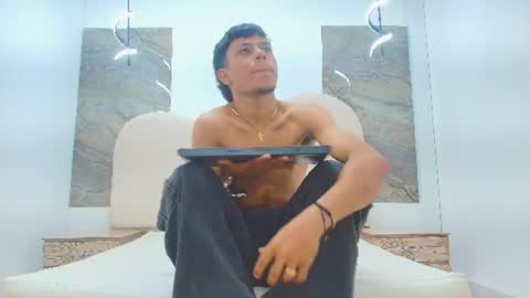 DRAKE online show from June 25, 3:39 pm