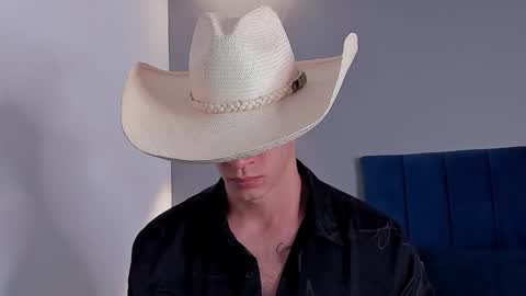 drake_carter1 online show from October 17, 1:42 am