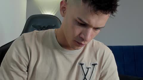 drake_carter1 online show from December 23, 1:08 am