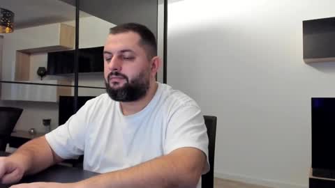 Draven A online show from February 28, 5:26 am