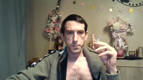 dreamguy38 online show from November 17, 4:26 am