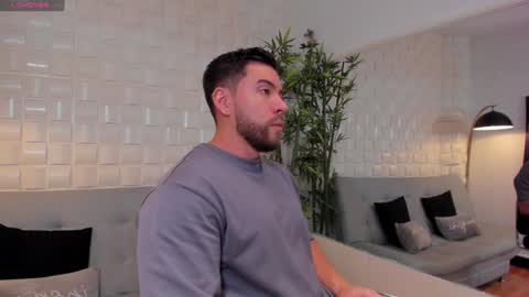 cris online show from December 20, 12:08 am