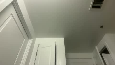 drewmackin05 online show from February 16, 11:36 pm