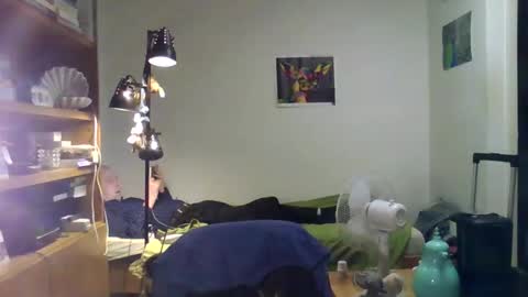 dries560_ online show from October 7, 12:59 am