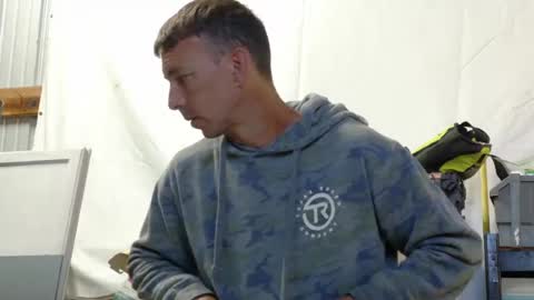 Inexperienced catfish online show from July 27, 11:50 am