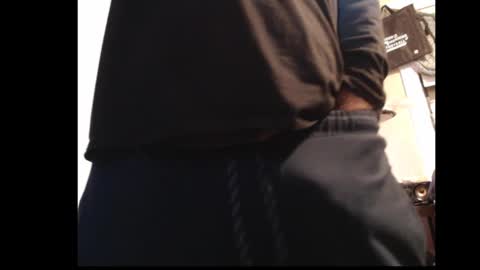 Snapshot of drmbigg chatting on December 5, 12:08 am Hello Hope you enjoy what you see. I love attention in dirty talk and tips thickcock edging precum dirtyTalk C2C online show from December 5, 12:08 am