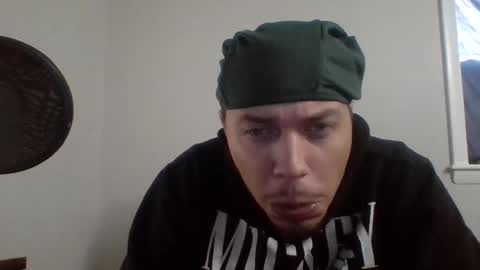 Snapshot of dubz07 chatting on February 5, 3:31 pm dubz07 online show from February 5, 3:31 pm