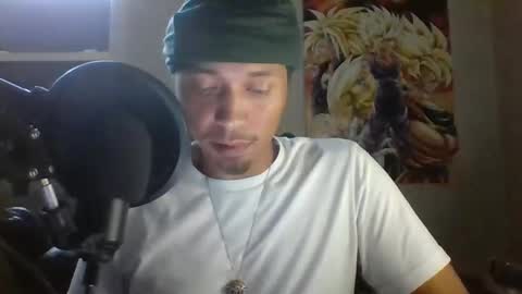 Snapshot of dubz07 chatting on October 13, 2:23 pm dubz07 online show from October 13, 2:23 pm
