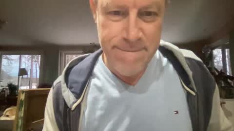 Snapshot of dudeinnh chatting on March 6, 10:47 pm Steve online show from March 6, 10:47 pm