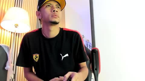 dustinandjordan online show from October 11, 9:46 am