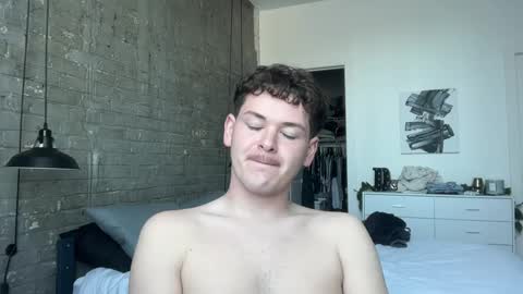 MascStud88 online show from October 9, 7:52 pm