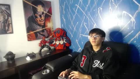 DustynFox online show from December 28, 11:52 am