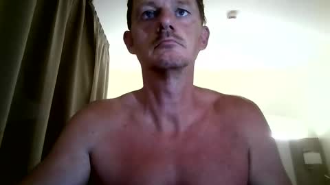 Snapshot of dutchwanker123 chatting on February 21, 9:45 am dutchwanker123 online show from February 21, 9:45 am