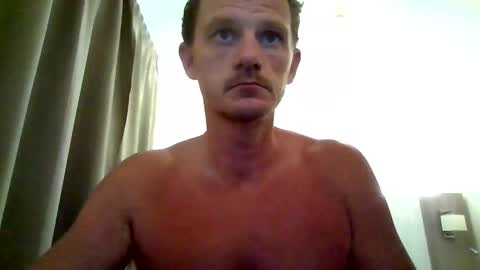 Snapshot of dutchwanker123 chatting on January 3, 8:32 pm dutchwanker123 online show from January 3, 8:32 pm