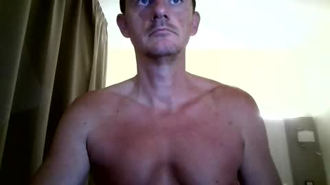 Snapshot of dutchwanker123 chatting on February 20, 9:33 am dutchwanker123 online show from February 20, 9:33 am