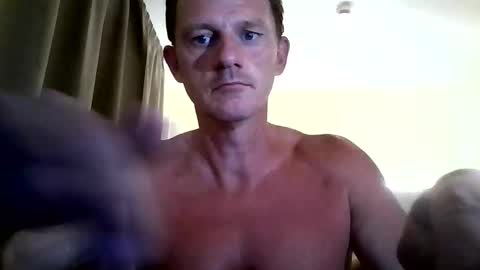 Snapshot of dutchwanker123 chatting on February 25, 2:44 pm dutchwanker123 online show from February 25, 2:44 pm