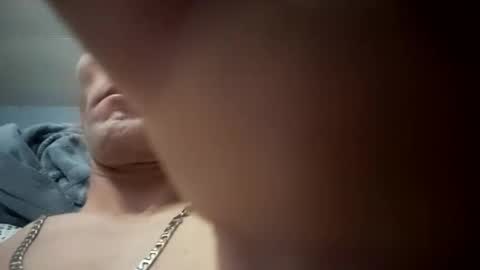 dvsshoes12 online show from November 14, 5:54 am