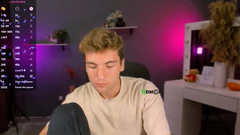 Snapshot of dylan_bold chatting on September 10, 3:32 pm dylan_bold online show from September 10, 3:32 pm