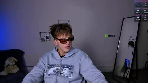 Snapshot of dylan_bold chatting on September 15, 7:15 pm dylan_bold online show from September 15, 7:15 pm