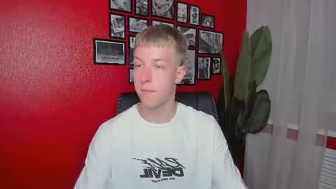 Dylan online show from July 2, 10:32 am