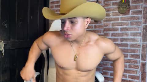 Dylangusss online show from February 10, 6:07 am