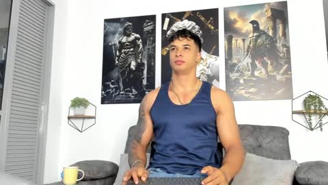 Snapshot of dylanrivera_ chatting on February 4, 11:16 am Dylan Rivera online show from February 4, 11:16 am