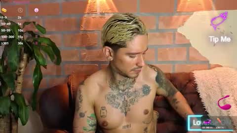 D Y L A N online show from October 18, 1:10 am