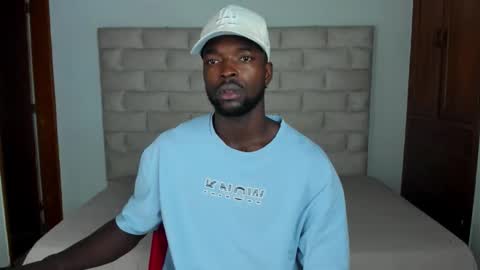 Dylan Taylor online show from November 7, 12:08 pm