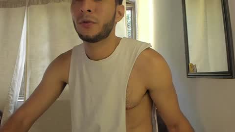 Snapshot of dylanxfun chatting on December 6, 2:49 pm dylanxfun online show from December 6, 2:49 pm