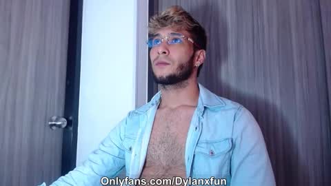 Snapshot of dylanxfun chatting on October 7, 10:14 pm dylanxfun online show from October 7, 10:14 pm