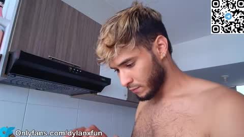 Snapshot of dylanxfun chatting on September 28, 6:17 pm dylanxfun online show from September 28, 6:17 pm