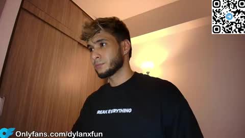 Snapshot of dylanxfun chatting on September 24, 2:33 am dylanxfun online show from September 24, 2:33 am